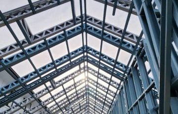 Light Yet Mighty: Steel’s Strength-to-Weight Surpasses Wood and Concrete